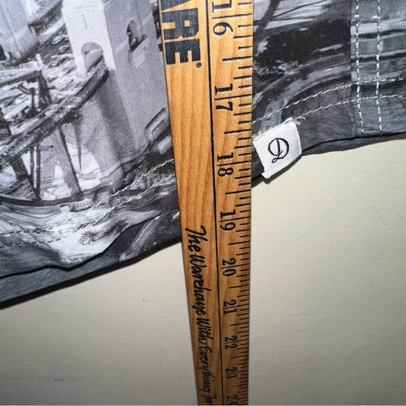 DUCHAMP Mens L Sydney Harbour Bridge Board Shorts City Scene Gray Vacation Beach - Picture 14 of 14